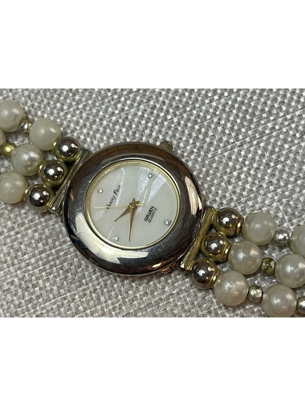 Vanity Fair Gruen Womens Watch 33mm Gold Tone Faux Pearl Band New Battery 7.5